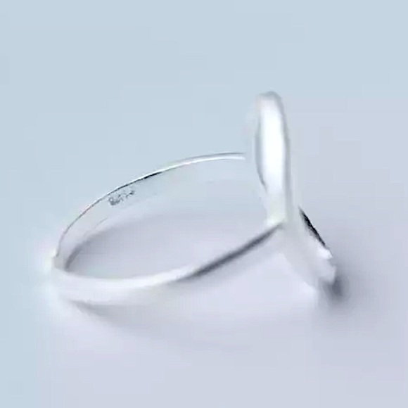 🔵𝟲𝟱%𝗢𝗙𝗙 𝗯𝘂𝗻𝗱𝗹𝗲𝘀 𝟯+🔵 NEW Silver Circle Minimalist Adjustable Ring - Picture 7 of 10